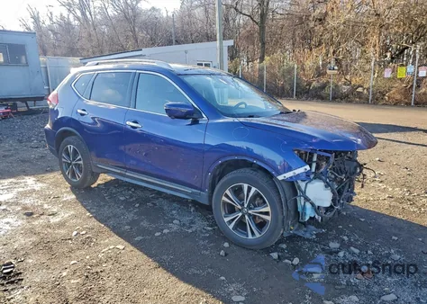 2018 Nissan Rogue S z USA, uszkodzony, nr VIN JN8AT2MV3JW306531